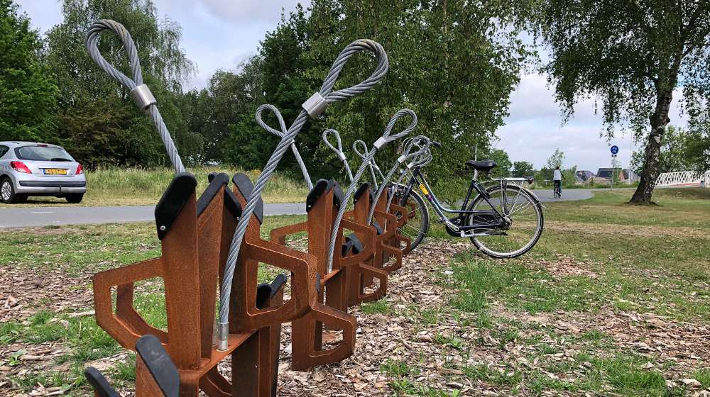 THETA 
CORTENSTAAL
AXLE DOUBLE ROSE
NATURE
ROEIVERENIGING