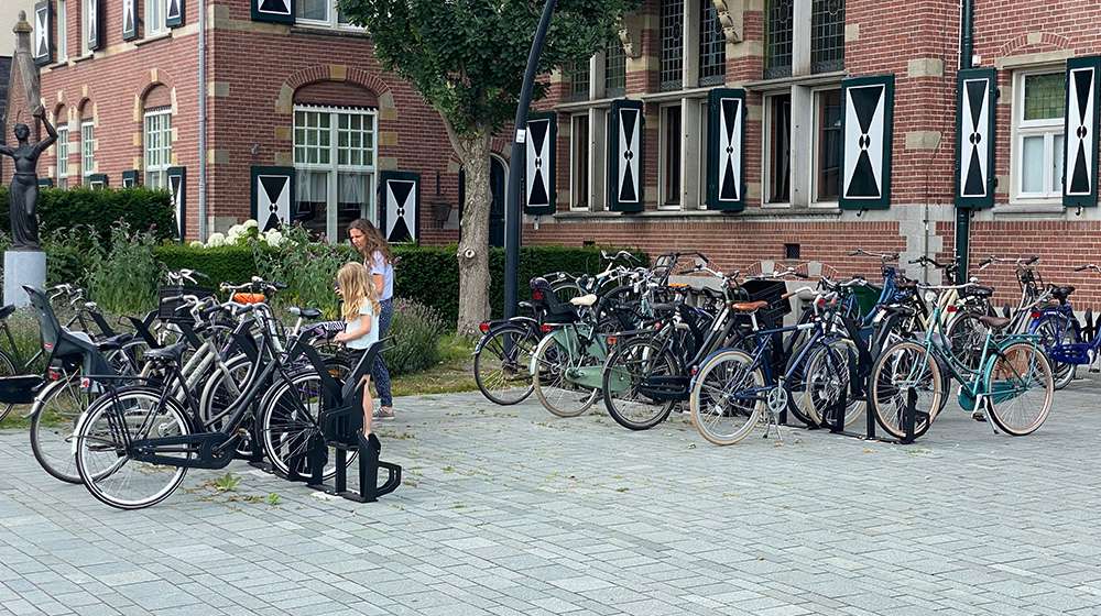 ZEIST GEMEENTEHUIS AXLE SINGLE & DOUBLE