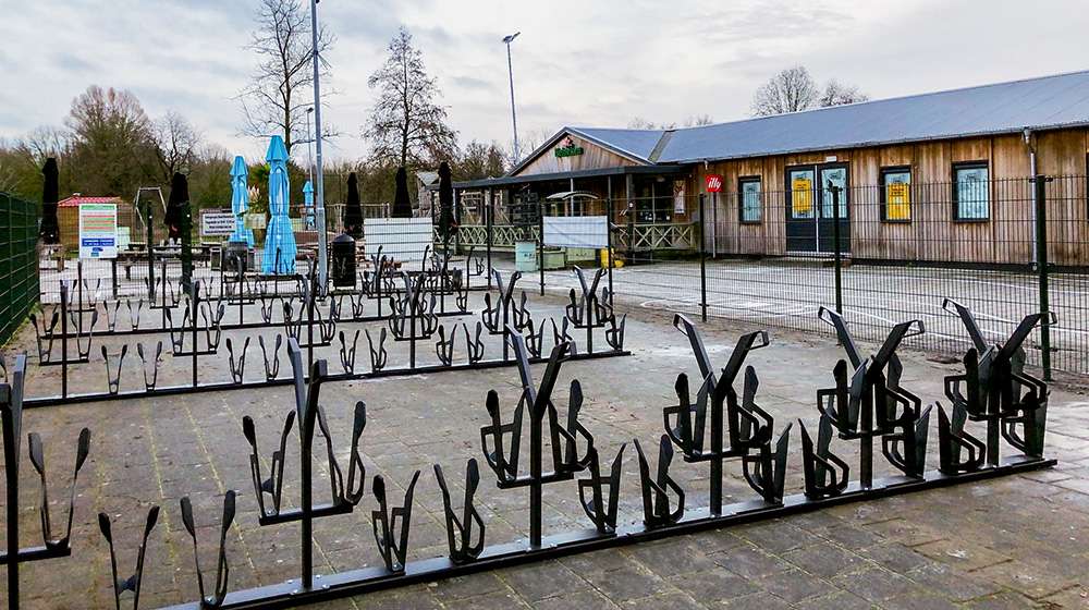 AXLE IVO DOUBLE SIDED
BLIK & BURGERS
SPORTTERREIN ZEIST